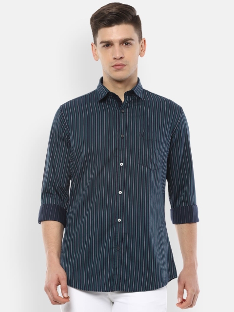 

Van Heusen Sport Men Green & Blue Regular Fit Striped Casual Shirt