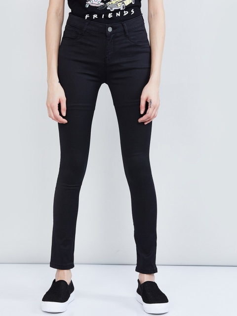 

max Women Black Solid Skinny-Fit Jeggings
