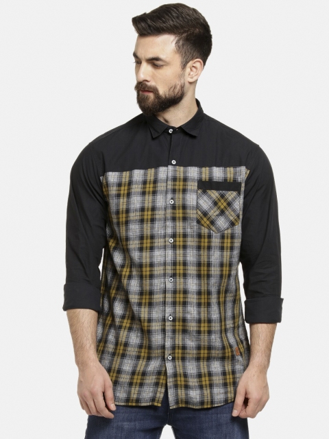 

Campus Sutra Men Black & Yellow Regular Fit Checked Casual Shirt