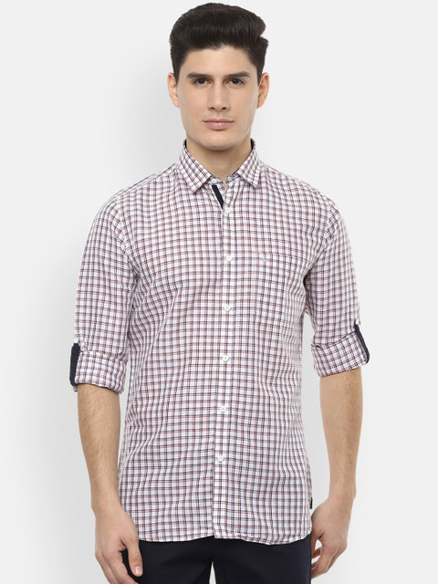 

Van Heusen Sport Men White & Navy Blue Regular Fit Checked Casual Shirt