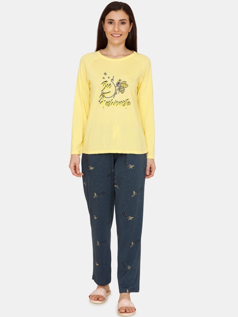 

Zivame Women Yellow & Navy Blue Printed Night Suit