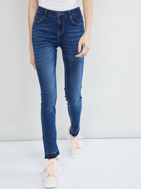 

max Women Blue Slim Fit Mid-Rise Clean Look Stretchable Jeans