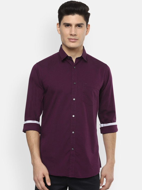 

Van Heusen Sport Men Burgundy Regular Fit Solid Casual Shirt