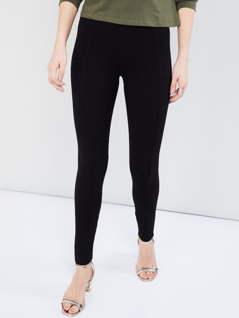 

max Women Black Solid Skinny-Fit Treggings