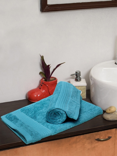 

SPACES Unisex Set Of 2 Blue Solid 580 GSM Hand Towels