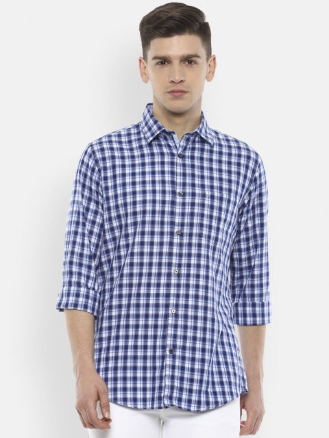

Van Heusen Sport Men Blue & White Regular Fit Checked Casual Shirt