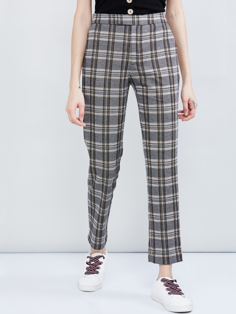 

max Women Grey & Beige Regular Fit Checked Regular Trousers
