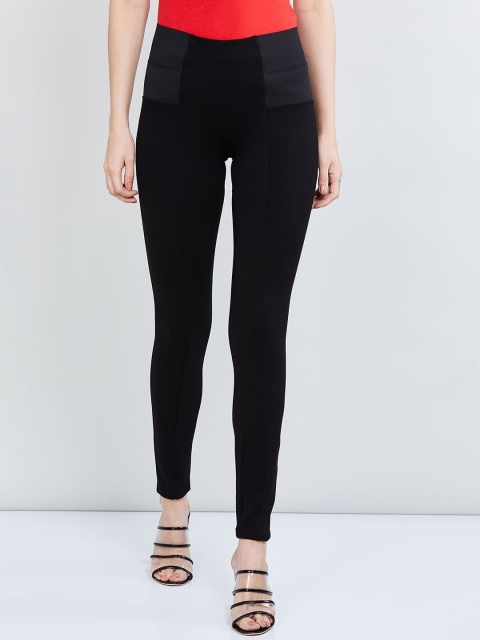 

max Women Black Solid Skinny-Fit Treggings