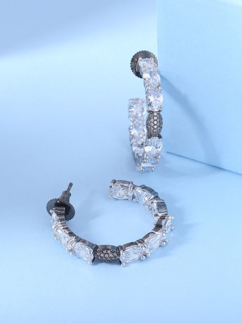 

Tistabene White & Silver-Toned Circular Half Hoop Earrings
