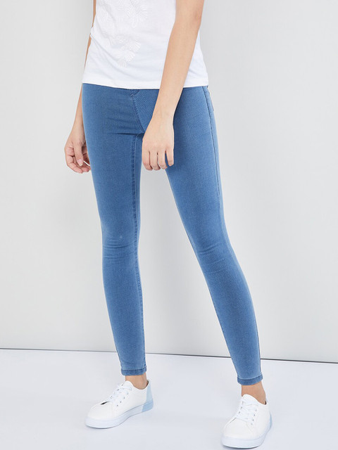 

max Women Blue Solid Skinny-Fit Jeggings