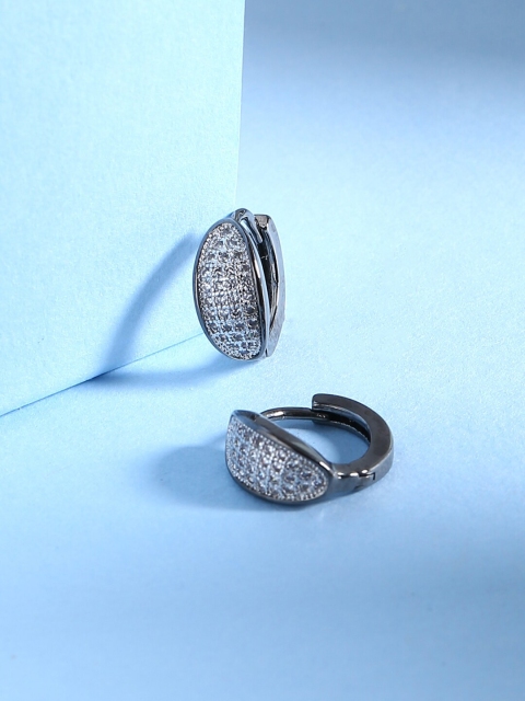 

Tistabene Silver-Toned Classic Studs