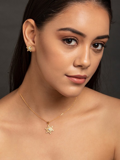 

DIVA WALK EXCLUSIVE Gold-Plated White CZ-Studded Star-Shaped Handcrafted JewDIVA WALK EXCLUSIVEry Set