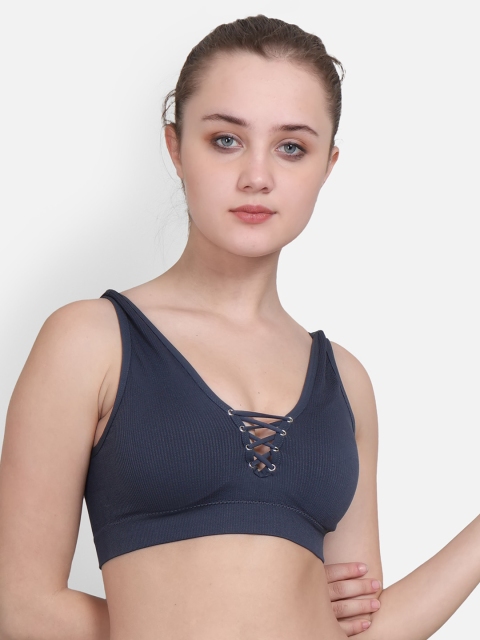 

Golden Girl Charcoal Grey Solid Non-Wired Lightly Padded Sports Bra Doori Sport_Grey