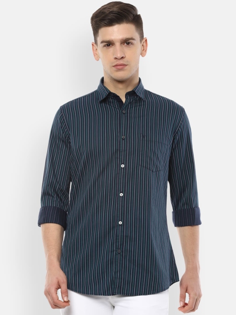 

Van Heusen Sport Men Green & Navy Blue Regular Fit Striped Casual Shirt