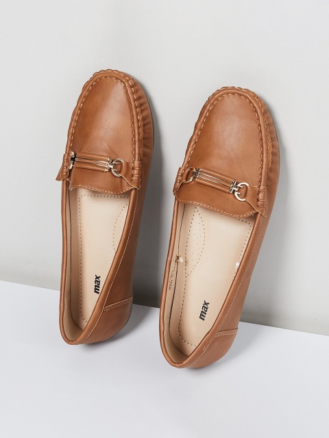 

max Women Tan Brown Loafers