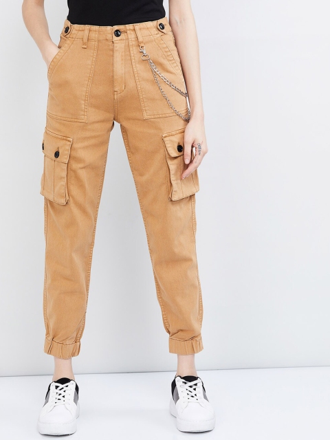 

max Women Beige Slim Fit Solid Joggers