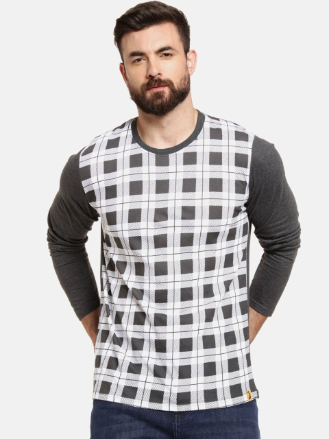 

Campus Sutra Men Grey Checked Round Neck T-shirt