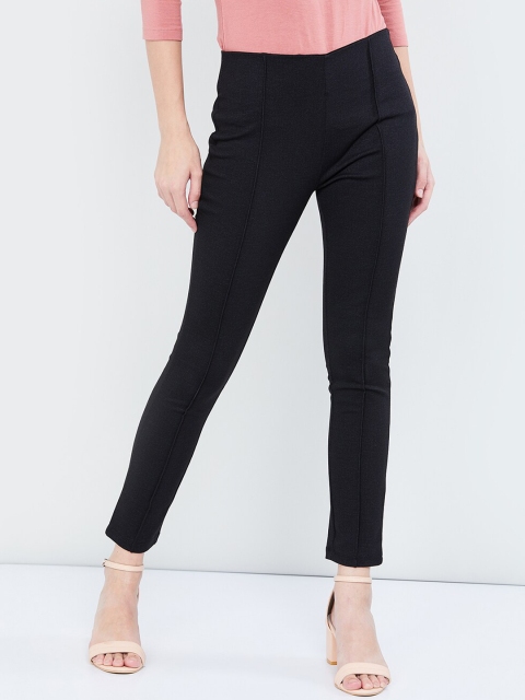 

max Women Black Solid Skinny-Fit Treggings