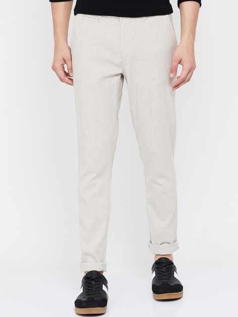 

UCLA Men Off-White Tapered Fit Solid Regular Trousers