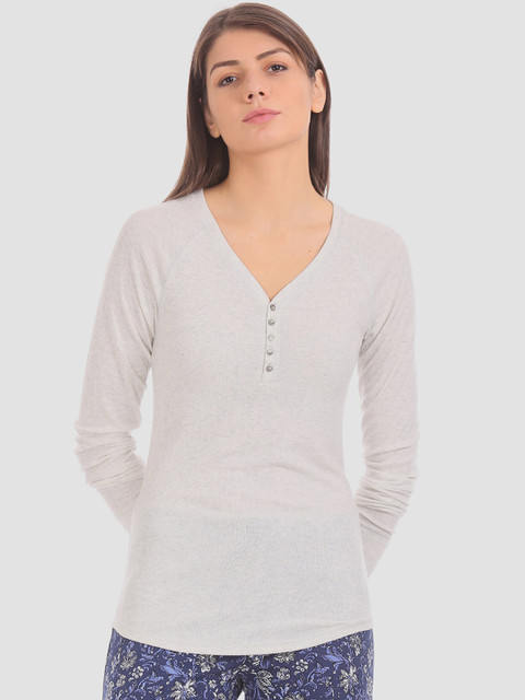 

GAP Women Off-White Slim Fit Solid V-Neck T-shirt
