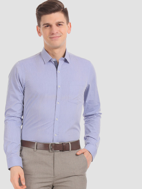 

Arrow Men Blue Regular Fit Solid Formal Shirt