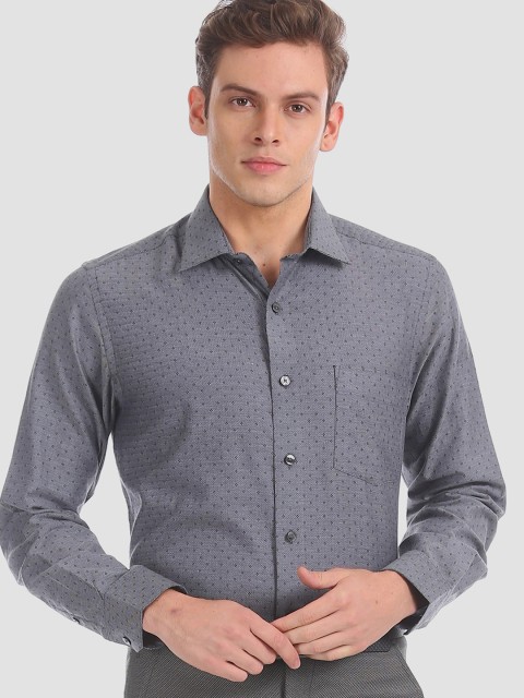 

Arrow Men Grey Regular Fit Self Design Formal Shirt