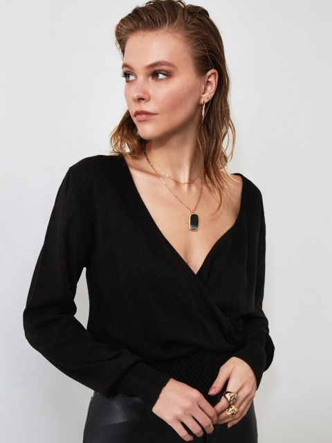

TRENDYOL COLLECTION Women Black Solid Pullover Sweater