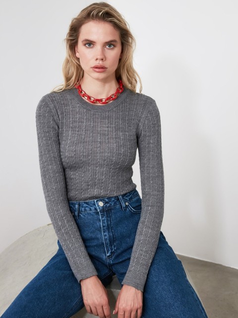 

TRENDYOL COLLECTION Women Grey Self Design Pullover Sweater