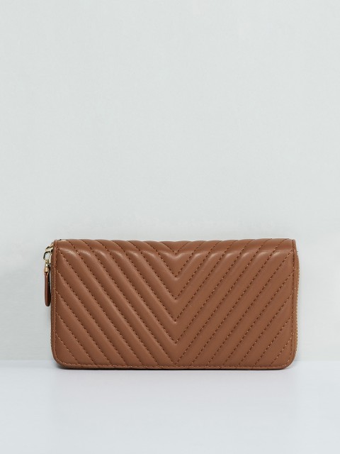 

max Women Tan Brown Textured Zip Around Wallet