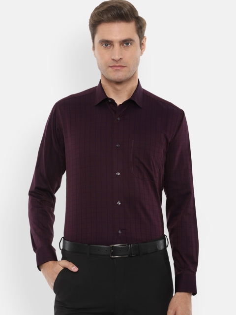 

Van Heusen Men Maroon Regular Fit Checked Formal Shirt