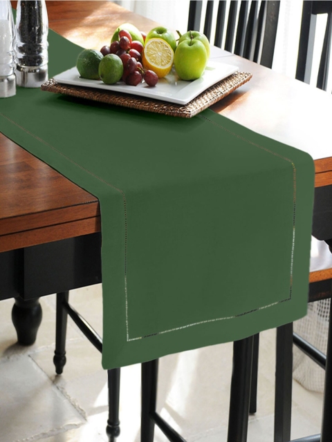 

Lushomes Green Solid Double Border Hole-Stitch Table Runner