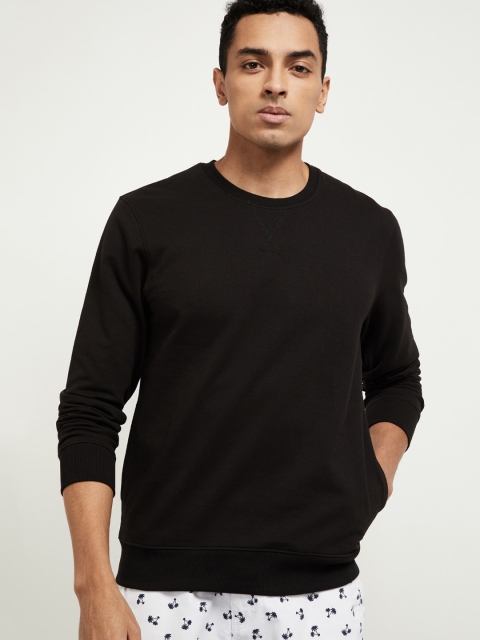 

max Men Black Solid Sweatshirt