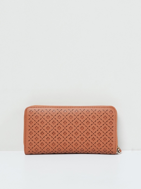 

max Women Tan Brown Cut Work Zip Around Wallet