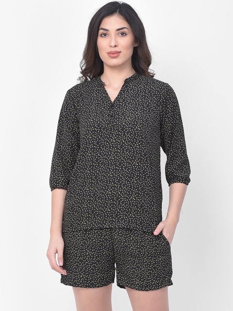 

Clovia Women Black Printed Night suit