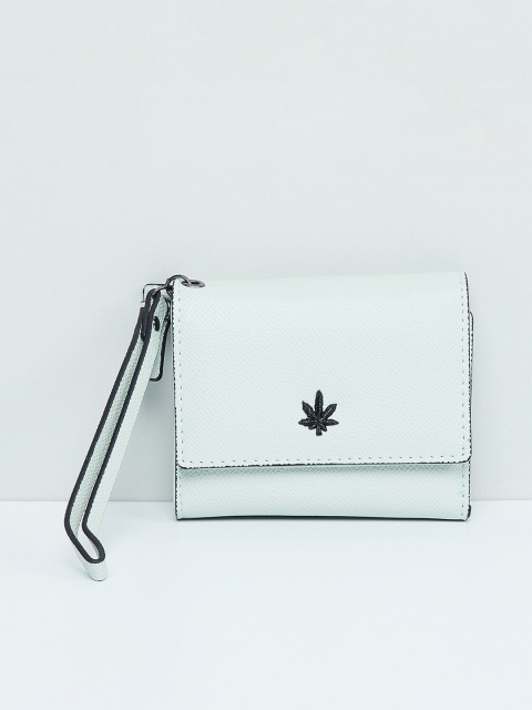 

max Women Green Textured Three Fold Wallet