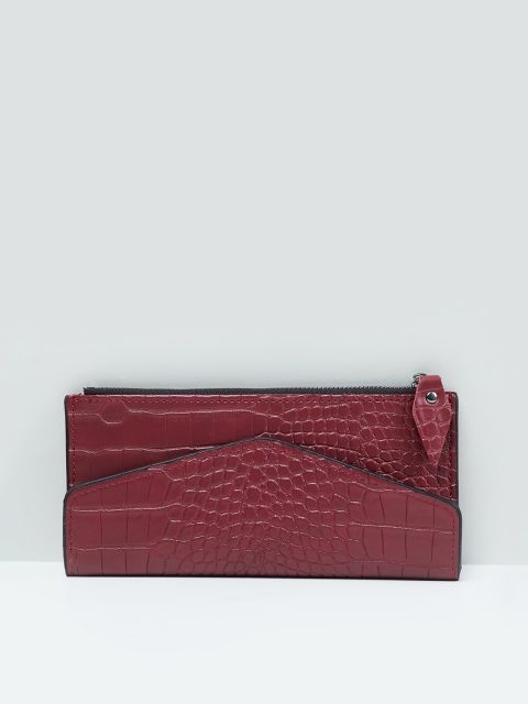 

max Women Burgundy Textured Zip Around Wallet