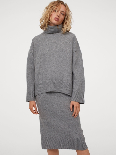 

H&M Women Grey Solid Knitted Sustainable Skirt