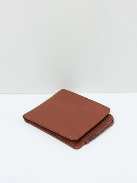 

max Men Tan Brown Solid Two Fold Leather Wallet