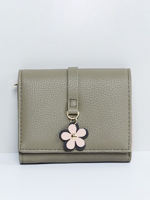 

max Women Olive Green Solid Three Fold Wallet