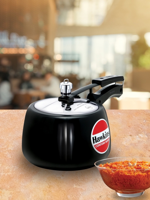 

Hawkins Black & Silver-Toned Contura Hard Anodised Aluminium Pressure Cooker 3 Ltr