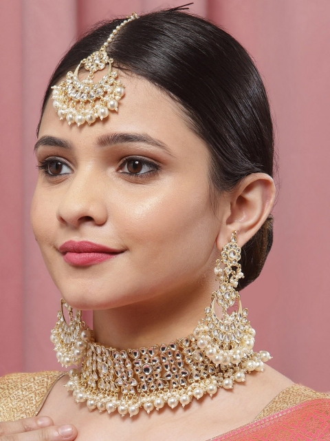 

Melani Borsa Gold-Plated & White Kundan Studded Handcrafted Jewellery Set