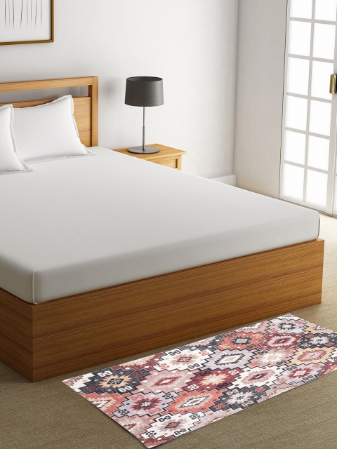 

ROMEE White & Brown Printed Bed Side Runner