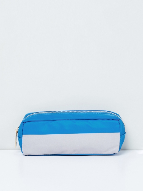 

max Women Blue & Grey Colourblocked Zip Around Wallet