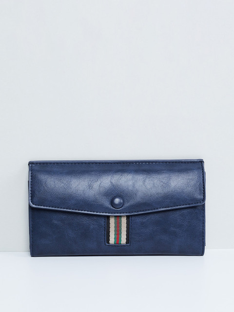

max Women Blue Solid Three Fold Wallet