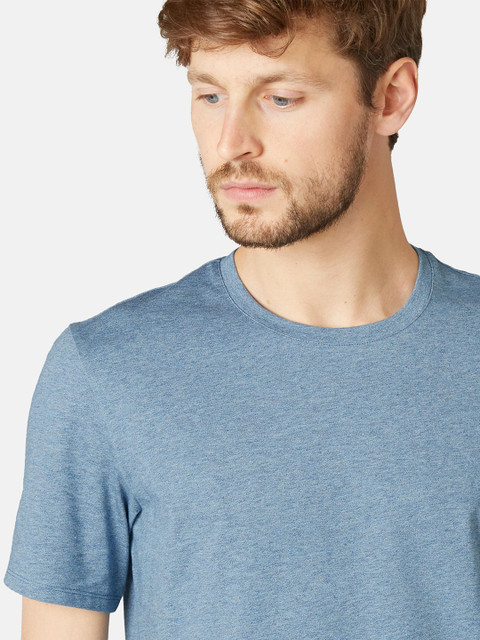

NYAMBA By Decathlon Men Blue Solid Round Neck T-shirt