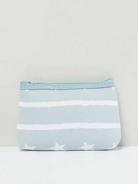 

max Women Blue & White Printed Money Clip