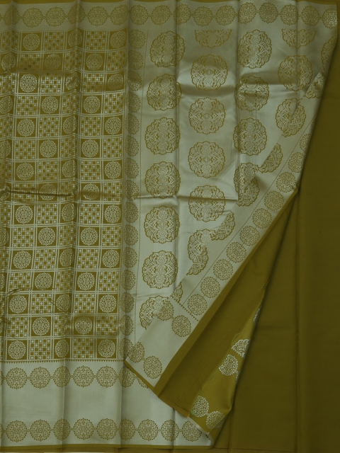 

Pothys Green Dyed Saree