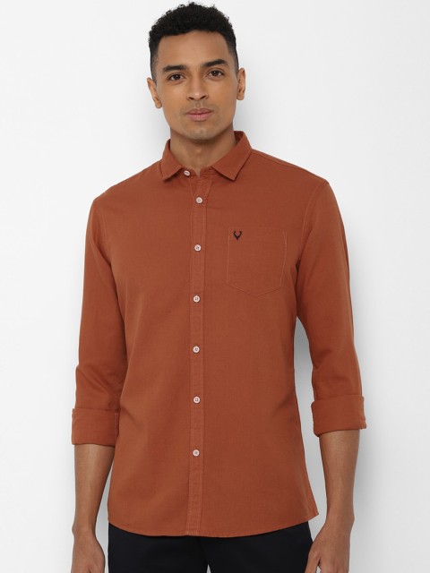 

Solly Jeans Co. Men Brown Regular Fit Solid Casual Shirt