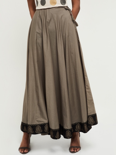 

max Women Grey & Black Solid Tassel Detailed Maxi Skirt