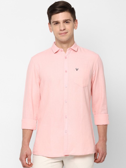 

Solly Jeans Co. Men Pink Regular Fit Solid Casual Shirt